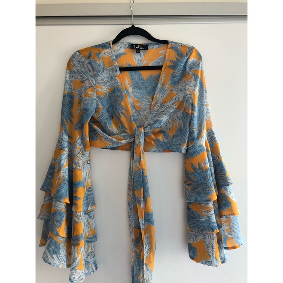 Lulus Cabana Queen Tie front top - Picture 4 of 4